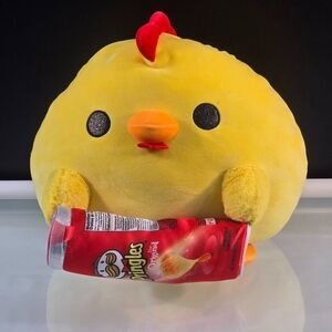 Zuru Snackles Dani Chicken with Pringles Can 14" Plush Toy